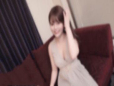 [Big Breasts/Private Shoot] Areola Enlargement Project❣A pure and innocent-looking older sister with perfect H-cup breasts♡A big-breasted beauty has her nipples sucked and transfor...