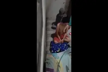Gadis Cantik Pasrah Goyang Kasur Pijat Crot