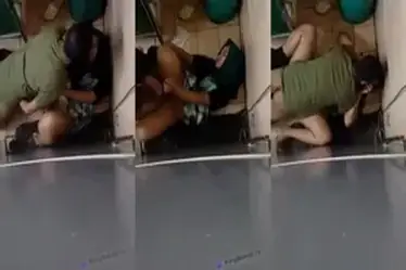 Gadis Pembantu Cantik Pasrah Goyang Kasur Om