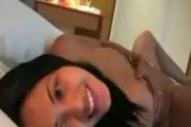 Tante Lestari Cantik Pasrah Goyang Kasur Nikmat