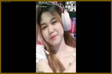 Vcs Jenner Livu Cewek Tembem Yang Mau Colmek